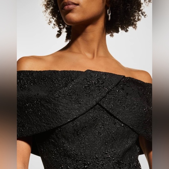 Rickie Freeman for Teri Jon
Off-Shoulder Jacquard Column Gown - Picture 4 of 6